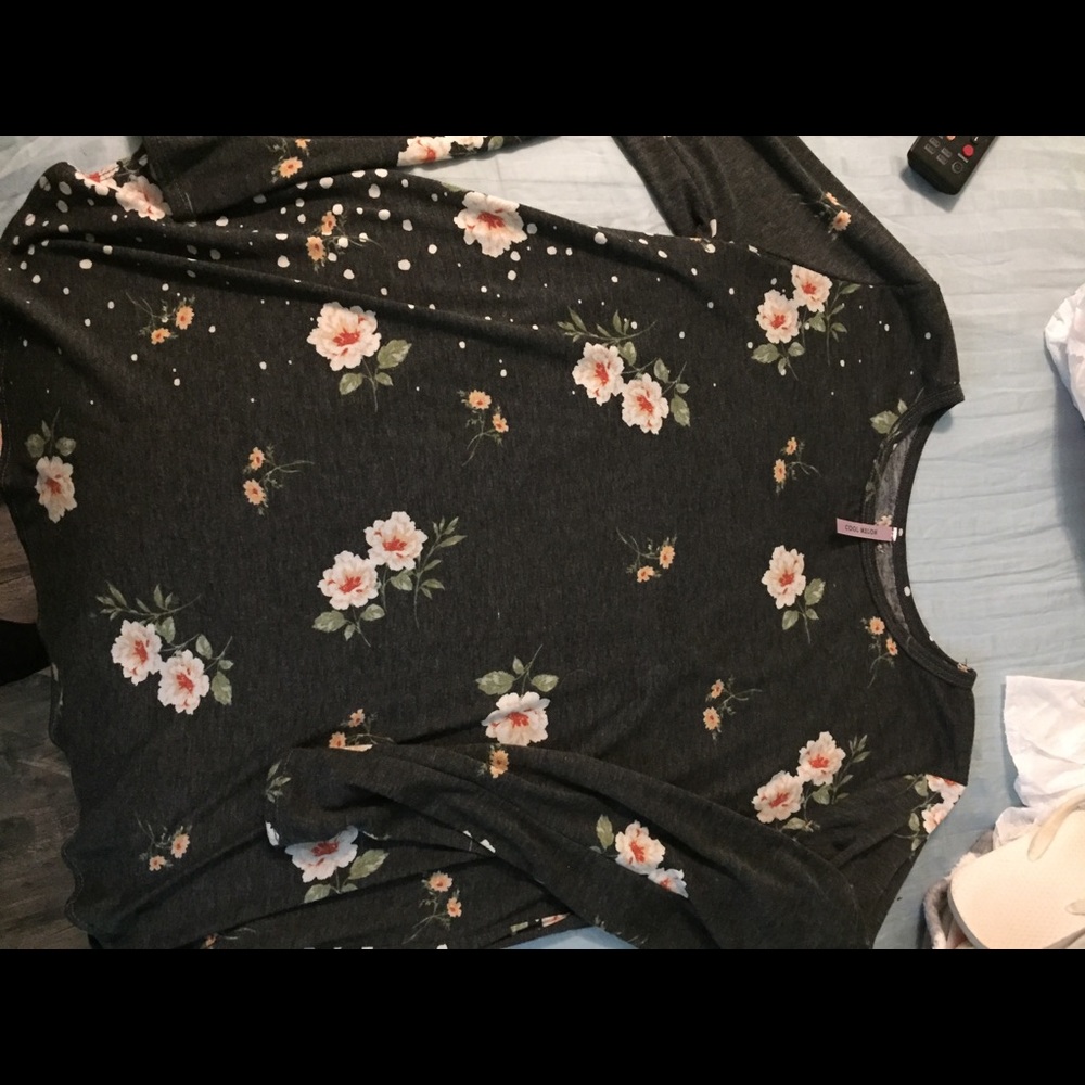 Long sleeved top